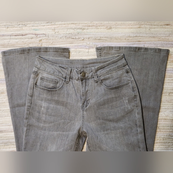 High Waist Distressed Flare Jean Size S/4 color vintage grey - Picture 5 of 6